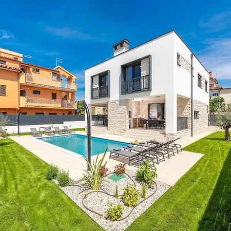 Apartment Detached For 6 *
