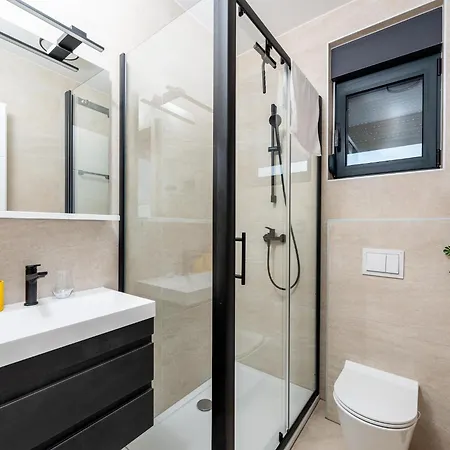 Detached For 6 Apartmán *