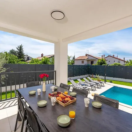 Detached For 6 Novigrad Istria